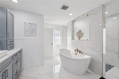 Casa en venta en Cape Coral, Florida, 4 dormitorios № 2186263 - foto 28