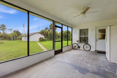 Casa en venta en Port Charlotte, Florida, 2 dormitorios, 146.6 m2 № 2349892 - foto 28