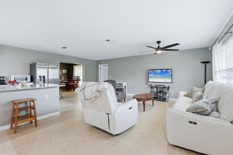 Casa en venta en Port Charlotte, Florida, 2 dormitorios, 146.6 m2 № 2349892 - foto 8