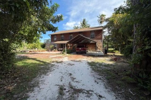 House in Boynton Beach, Florida 3 bedrooms, 253.16 sq.m. № 2154360 - photo 4