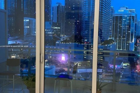 Condominio en alquiler en Miami, Florida, 2 dormitorios, 104.14 m2 № 1972440 - foto 8