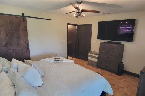 House in Clermont, Florida 3 bedrooms, 146.04 sq.m. № 1841827 - photo 26