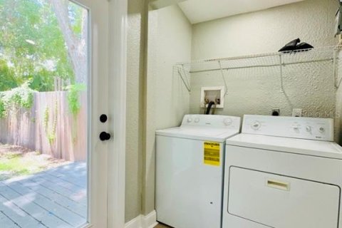 Casa en alquiler en Plant City, Florida, 3 dormitorios, 98.29 m2 № 1866616 - foto 14
