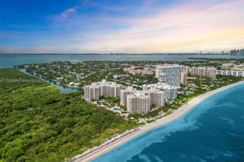 Condo in Key Biscayne, Florida, 2 bedrooms  № 1895707 - photo 21