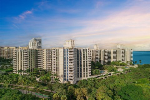 Condo in Key Biscayne, Florida, 2 bedrooms  № 1895707 - photo 23