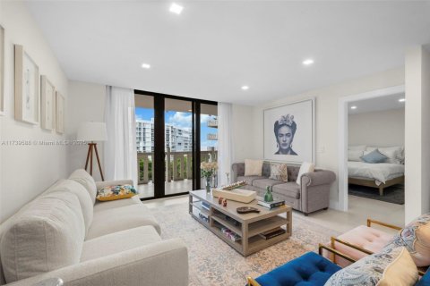 Condo in Key Biscayne, Florida, 2 bedrooms  № 1895707 - photo 5