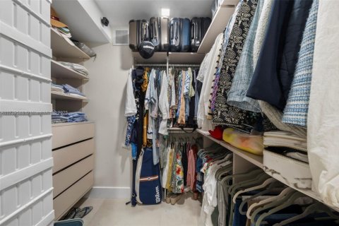 Condo in Key Biscayne, Florida, 2 bedrooms  № 1895707 - photo 12