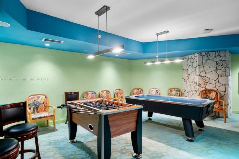 Condo in Key Biscayne, Florida, 2 bedrooms  № 1895707 - photo 30