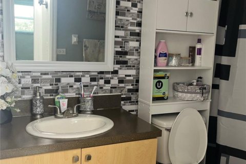 Copropriété à vendre à Hialeah, Floride: 1 chambre, 55.74 m2 № 2006851 - photo 10