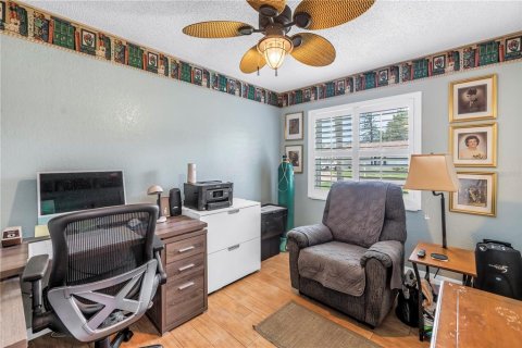 House in Largo, Florida 3 bedrooms, 140.28 sq.m. № 1821072 - photo 20