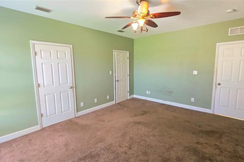 Immobilier commercial à vendre à Chokoloskee, Floride: 5 chambres, 267.56 m2 № 2351677 - photo 5