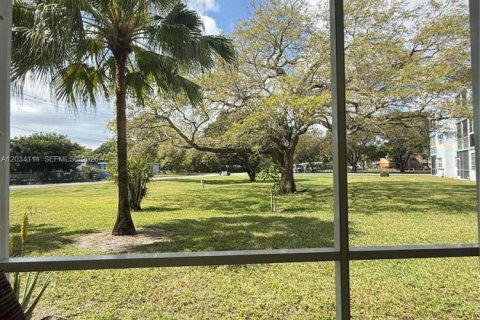 Copropriété à louer à Hollywood, Floride: 1 chambre, 65.31 m2 № 2252961 - photo 9