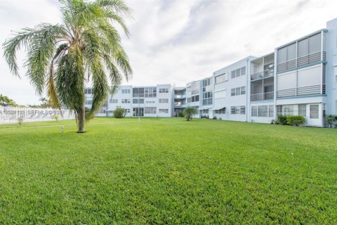 Condo à Hollywood, Floride, 1 chambre  № 2252961