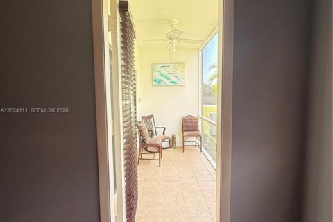 Copropriété à louer à Hollywood, Floride: 1 chambre, 65.31 m2 № 2252961 - photo 7