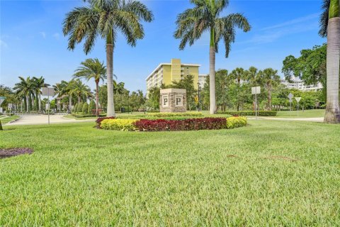 Adosado en venta en Hollywood, Florida, 3 dormitorios, 145.02 m2 № 1774152 - foto 5