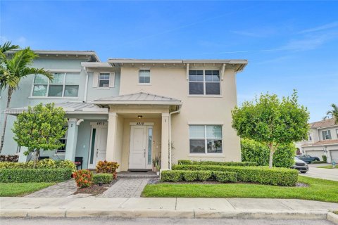 Adosado en venta en Hollywood, Florida, 3 dormitorios, 145.02 m2 № 1774152 - foto 2