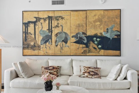 Condominio en venta en North Miami Beach, Florida, 2 dormitorios, 167.32 m2 № 1983638 - foto 3