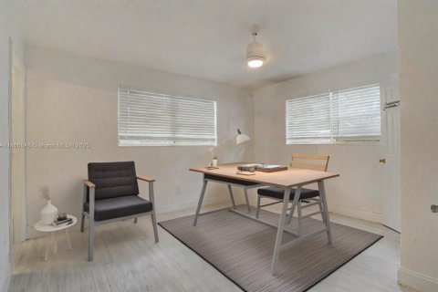 Villa ou maison à louer à Hollywood, Floride: 3 chambres, 142.88 m2 № 1977327 - photo 3