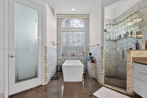 Купить виллу или дом в Уэстон, Флорида 5 спален, 414.72м2, № 2006052 - фото 27