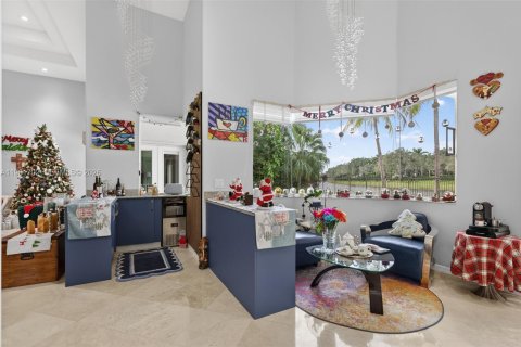 Купить виллу или дом в Уэстон, Флорида 5 спален, 414.72м2, № 2006052 - фото 13