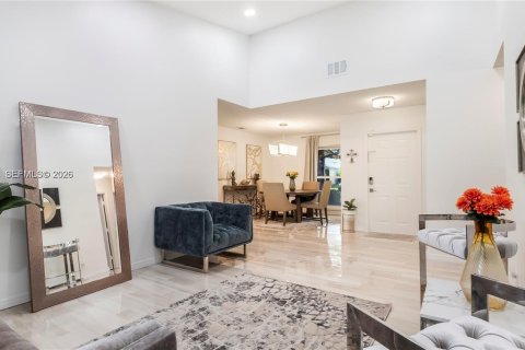 Купить виллу или дом в Корал-Спрингс, Флорида 3 спальни, 152.64м2, № 2055338 - фото 3