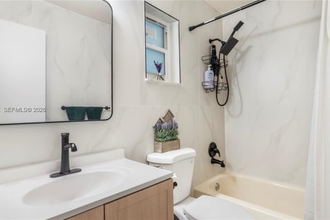 Купить виллу или дом в Корал-Спрингс, Флорида 3 спальни, 152.64м2, № 2055338 - фото 21