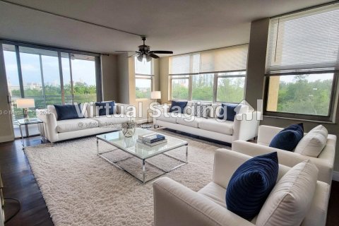 Condo in North Miami Beach, Florida, 3 bedrooms  № 1951571 - photo 3