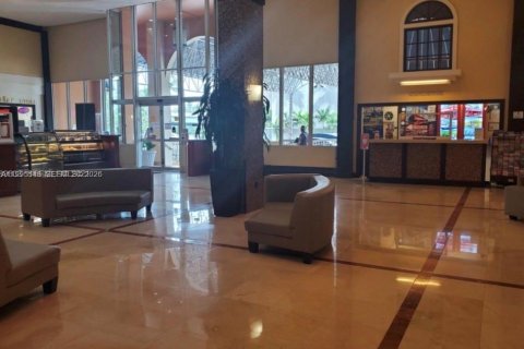 Condo in Sunny Isles Beach, Florida  № 2054160 - photo 13