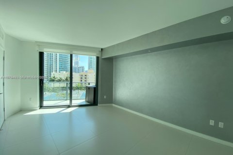 Copropriété à vendre à Miami, Floride: 1 chambre, 69.31 m2 № 2046234 - photo 7