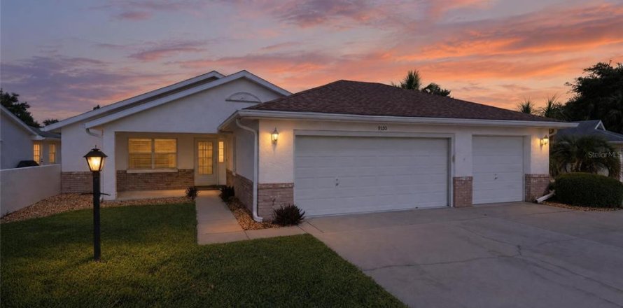 Casa en Ocala, Florida 3 dormitorios, 254.55 m2 № 2397005