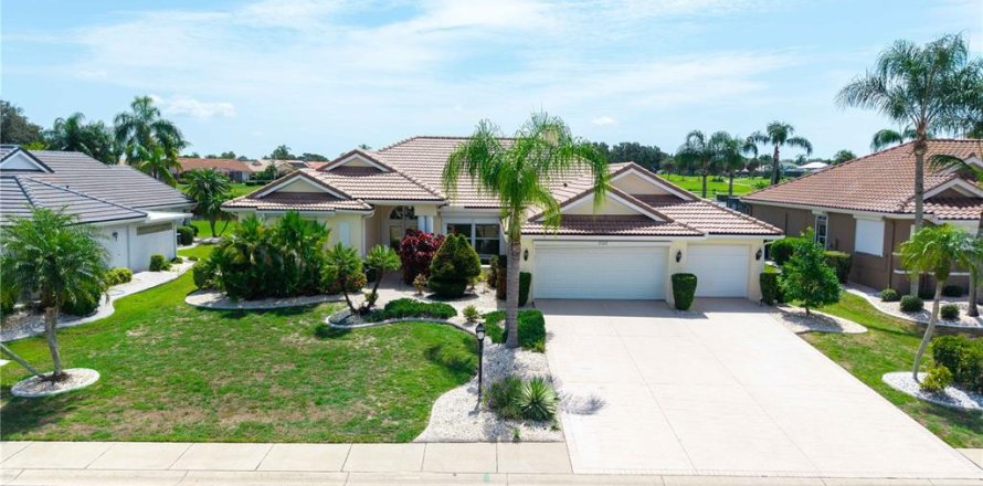 Casa en Sun City Center, Florida 3 dormitorios, 218.23 m2 № 2166904