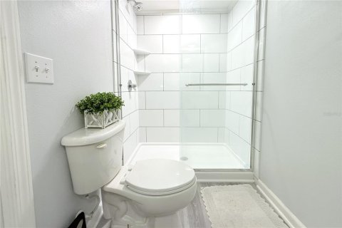Townhouse in Temple Terrace, Florida 2 bedrooms, 145.02 sq.m. № 2133328 - photo 26