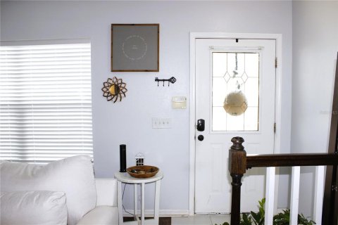 Townhouse in Temple Terrace, Florida 2 bedrooms, 145.02 sq.m. № 2133328 - photo 4