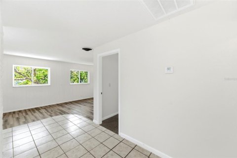 Immobilier commercial à vendre à Saint Petersburg, Floride: 10 chambres, 390 m2 № 2330248 - photo 14