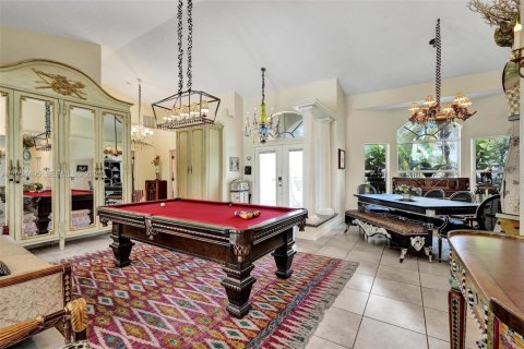 House in Port St. Lucie, Florida 4 bedrooms, 232.53 sq.m. № 2186321 - photo 23
