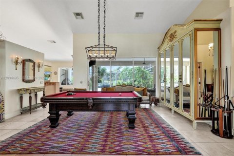 House in Port St. Lucie, Florida 4 bedrooms, 232.53 sq.m. № 2186321 - photo 21
