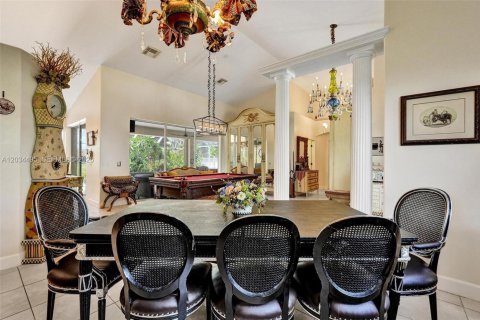 House in Port St. Lucie, Florida 4 bedrooms, 232.53 sq.m. № 2186321 - photo 27
