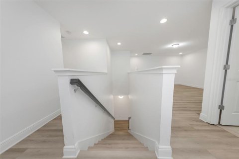 Touwnhouse à vendre à Tampa, Floride: 3 chambres, 214.33 m2 № 2232227 - photo 28