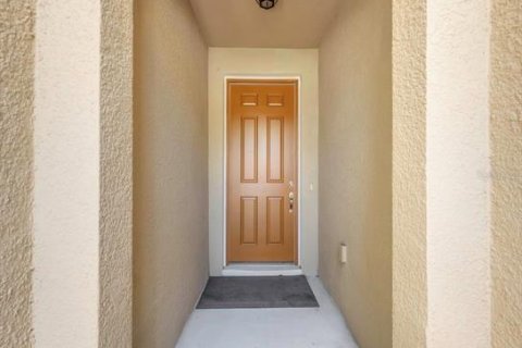 Touwnhouse à vendre à Tampa, Floride: 3 chambres, 214.33 m2 № 2232227 - photo 6