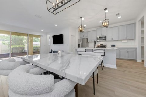 Touwnhouse à vendre à Tampa, Floride: 3 chambres, 214.33 m2 № 2232227 - photo 9