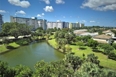 Condo in Hollywood, Florida, 3 bedrooms  № 1932933