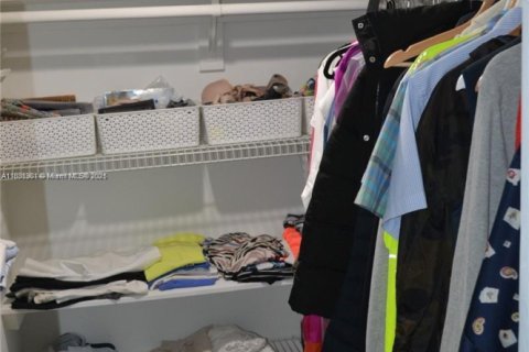 Condominio en alquiler en Fort Lauderdale, Florida, 3 dormitorios, 193.24 m2 № 1807758 - foto 14