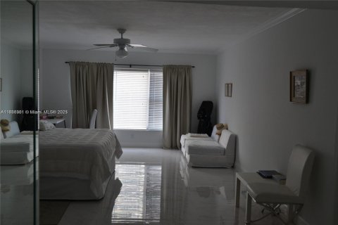 Condominio en alquiler en Fort Lauderdale, Florida, 3 dormitorios, 193.24 m2 № 1807758 - foto 10