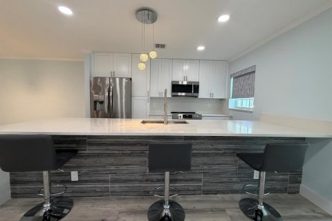 Appartement à louer à Delray Beach, Floride: 1 chambre, 99.22 m2 № 2388429 - photo 2