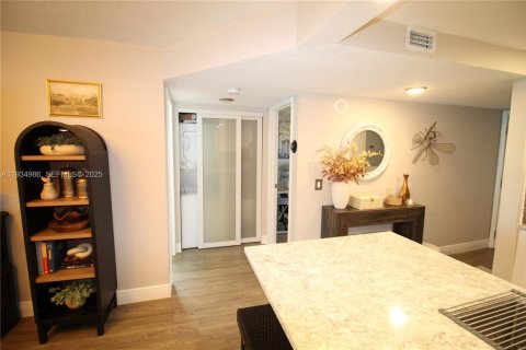 Copropriété à louer à Jensen Beach, Floride: 2 chambres, 91.42 m2 № 2038161 - photo 7