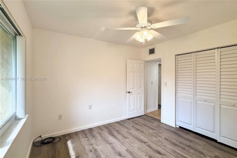 Copropriété à louer à Miami, Floride: 2 chambres, 94.95 m2 № 2285963 - photo 16