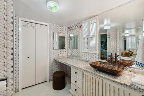 Condominio en venta en Saint Petersburg, Florida, 2 dormitorios, 167.22 m2 № 1535041 - foto 11