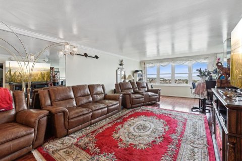 Condominio en venta en Saint Petersburg, Florida, 2 dormitorios, 167.22 m2 № 1535041 - foto 12
