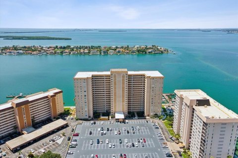 Condominio en venta en Saint Petersburg, Florida, 2 dormitorios, 167.22 m2 № 1535041 - foto 1