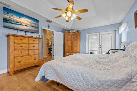 Casa en venta en Alachua, Florida, 3 dormitorios, 191.84 m2 № 2115066 - foto 14
